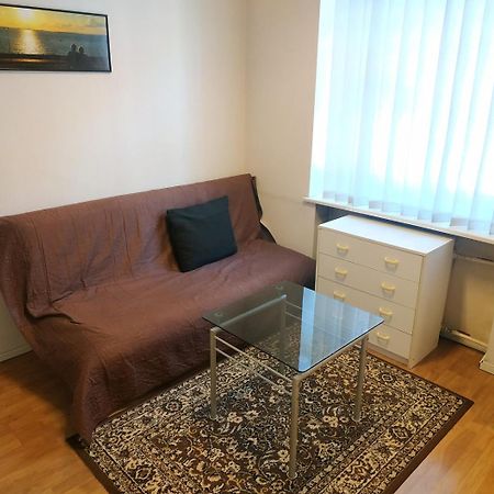 Economy Baltics Apartments - Narva 16 タリン エクステリア 写真